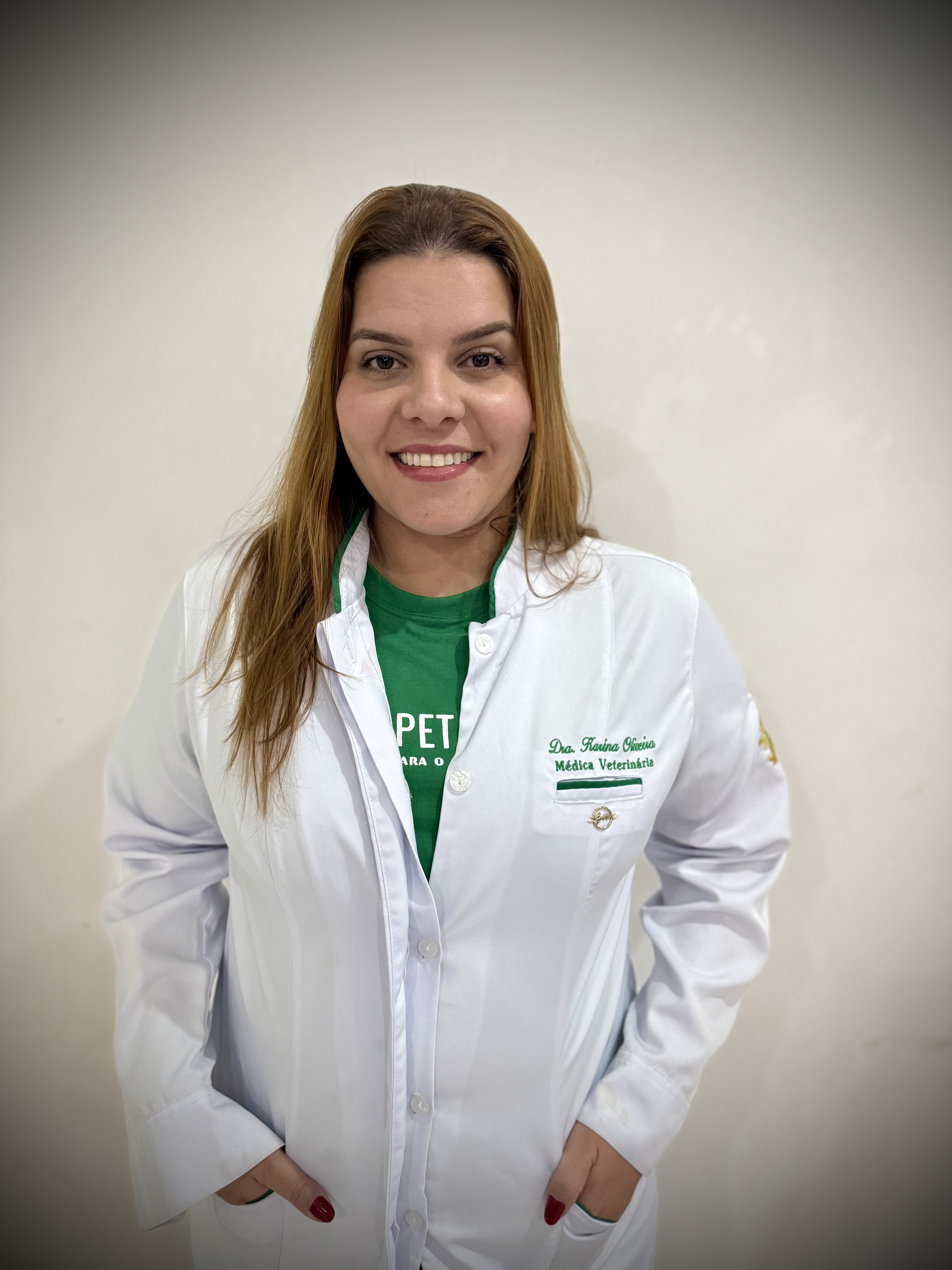 Dr. Karina Oliveira
